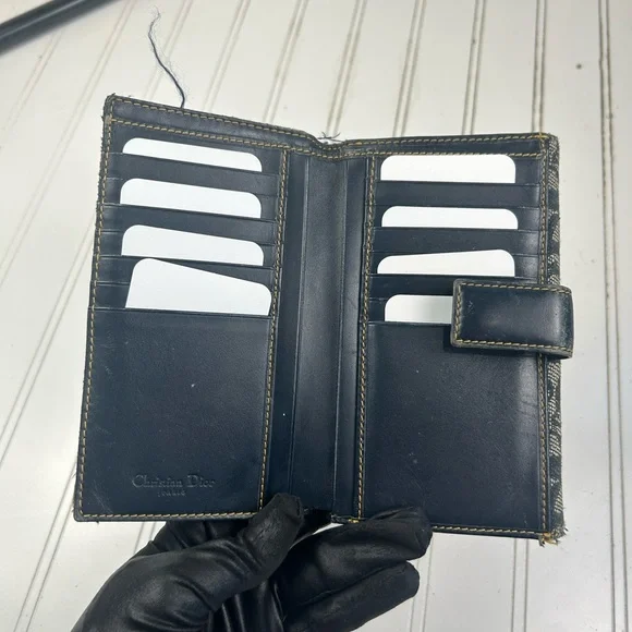 Dior Black and Gray Wallet - Picture 4 of 9